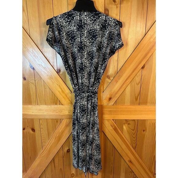 Kenneth Cole Black Cream Wrap Dress Short Sleeved Cold Shoulder Size Medium (882 - Picture 6 of 6